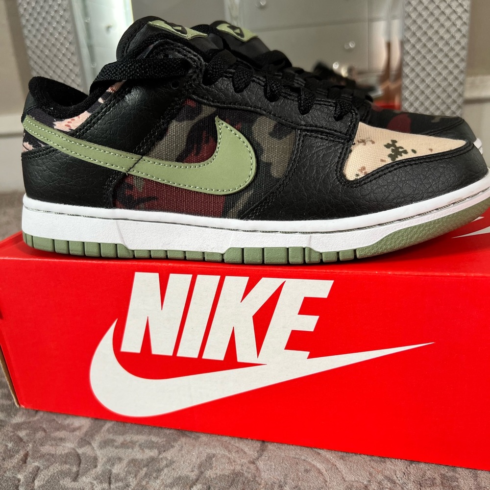 Nike dunk low SE black multi camo